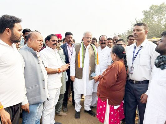 धान खरीदी के नाम पर पूरे प्रदेश में  किसानों की दुर्दशा -भूपेश बघेल