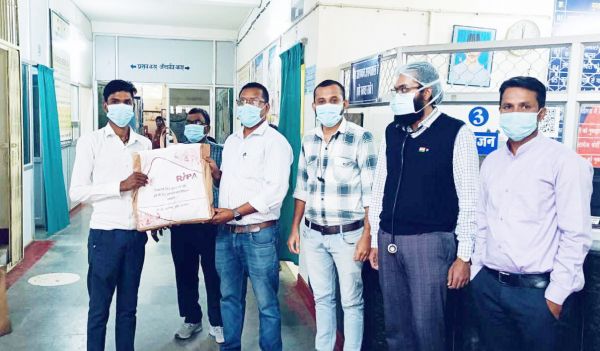 पोषण आहार का वितरण