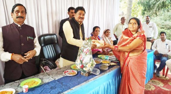 विधायक ने विभिन्न विकास कार्यों का किया लोकार्पण