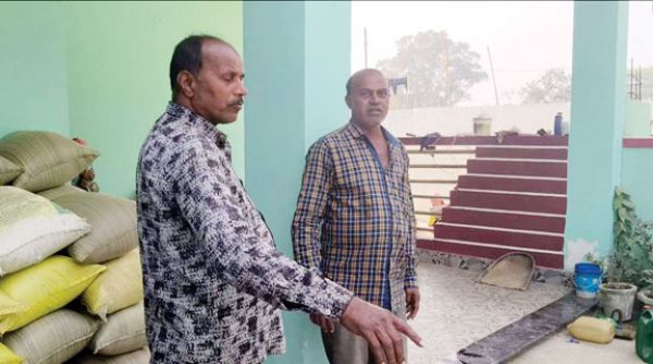 जेवर साफ करने के बहाने उड़ाई सोने की चेन, 2 बाइक सवार फरार