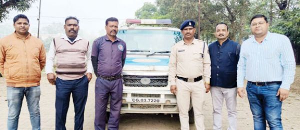 डायल 112 वाहनों का निरीक्षण करने सरगुजा पहुंची राज्य निरीक्षण टीम