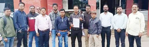 पटवारी संघ ने सौंपा ज्ञापन, ऑनलाइन कार्यों के बहिष्कार की चेतावनी