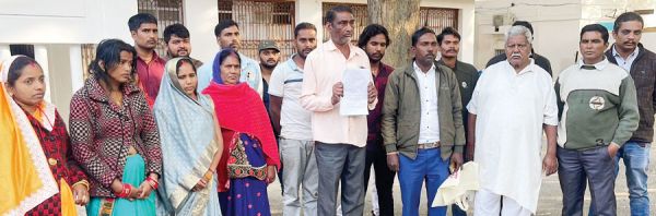 मां-बेटी की हत्या कर आत्महत्या का रूप देने की कोशिश- आरोप