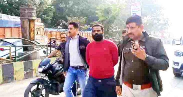 मारपीट का वीडियो फैला, 9 गिरफ्तार, निकाला जुलूस 
