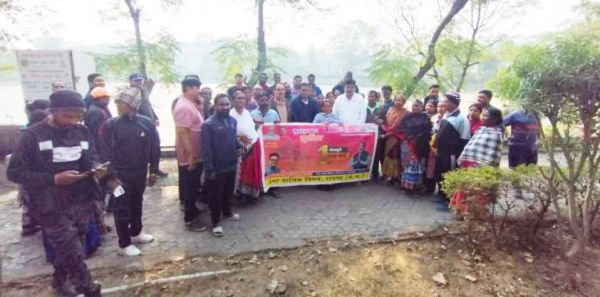 हड़ताल खत्म काम पर  लौटे सफाई कर्मचारी