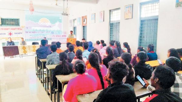 महाविद्यालय में प्रकृति परीक्षण पर कार्यशाला