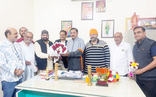 परिवहन संघ प्रतिनिधिमंडल  ने की सांसद से मुलाकात