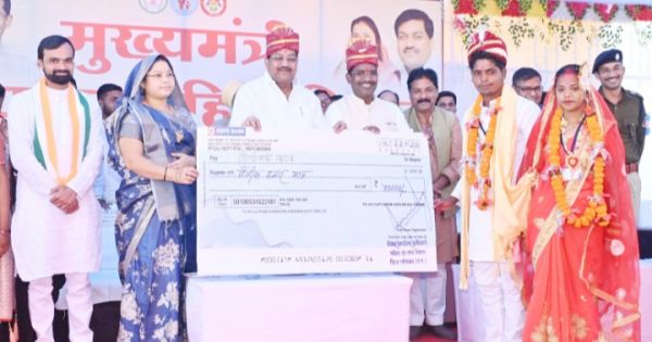 124 जोड़ों की शादी,  दयालदास का आशीर्वाद