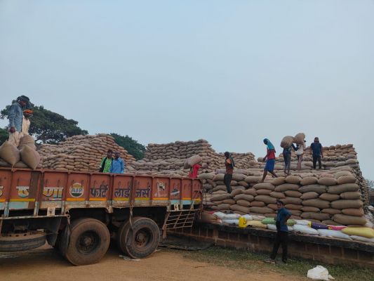 3 मिलर्स ब्लैक लिस्ट, 4 की बैंक गारंटी राशि राजसात