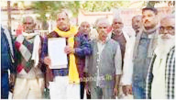 ग्रामीणों ने पर्यावरण जनसुनवाई का किया विरोध 