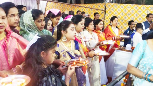 हर्षोल्लास के साथ मनाई गुरु घासीदास जयंती, पंथी नृत्य की प्रस्तुति