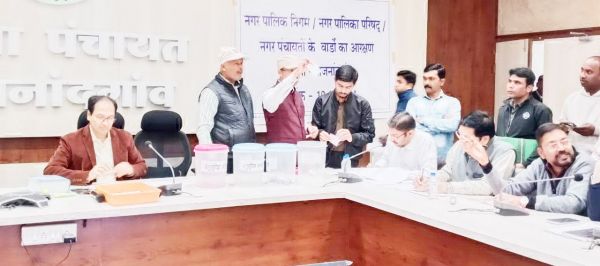नेता प्रतिपक्ष को तलाशनी पड़ेगी दूसरा वार्ड