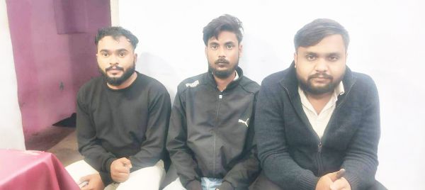 रंजिशवश लगाई गई थी बाईक व स्कूटी में आग, 3 गिरफ्तार 