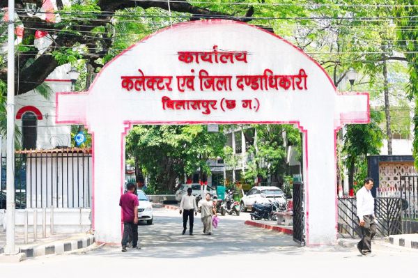 नजूल भूमि घोटाला : करोड़ों की सरकारी जमीन 54 टुकड़ों में बेच डाली, लीज निरस्त, एफआईआर