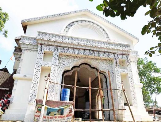 सिद्ध बाबा पहाड़ शिव मंदिर के लिए विकास कार्यों की मिली स्वीकृति