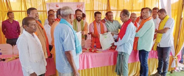 गीदम लेम्प्स में किसान सम्मेलन