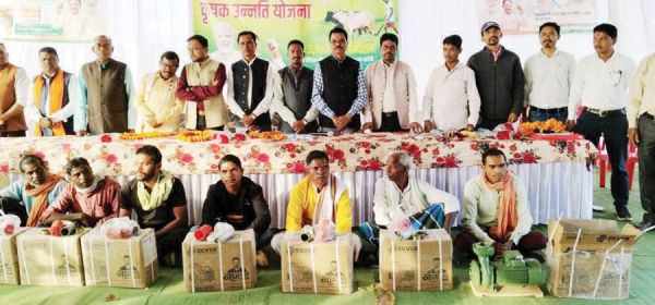 बड़ेराजपुर में किसान संगोष्ठी