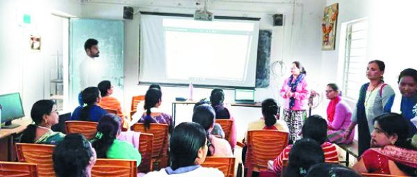 मतदान दलों का प्रशिक्षण 