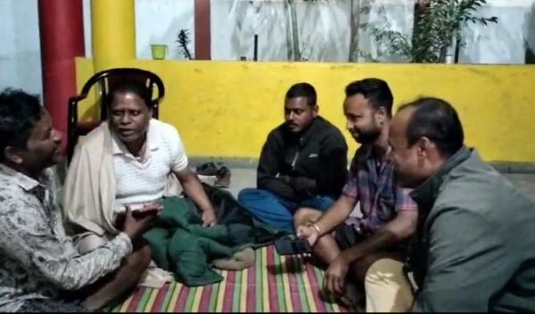 समस्या का समाधान न हुआ तो अनशन पर बैठे पार्षद 