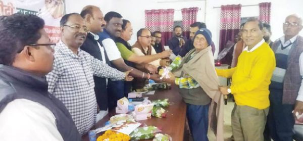 किसान सम्मेलन, किसानों को माइक्रो एटीएम कार्ड का वितरण