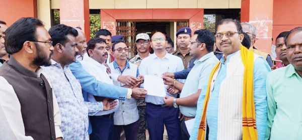 पिछड़े वर्ग के आरक्षण में कटौती, विरोध प्रदर्शन