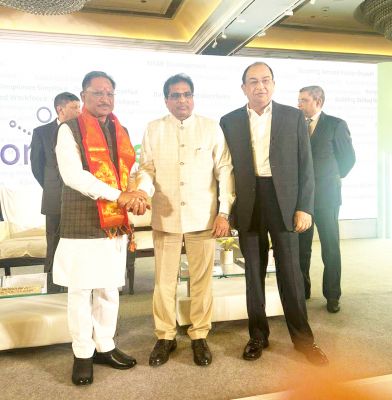 इन्वेस्टर्स मीट में शामिल हुए उद्योगपति बहादुर अली