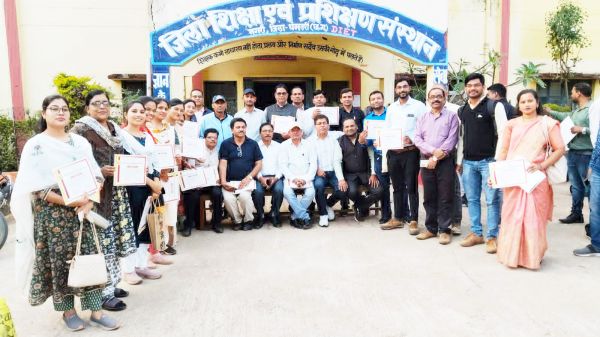 रसायन शास्त्र और भौतिक विषय के व्याख्याताओं की कार्यशाला 