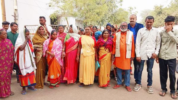 पेंड्री-रेवाडीह में शराब दुकान का विरोध