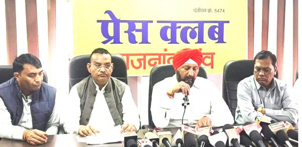 अंबेडकर का अपमान, कांग्रेस ने निकाली सम्मान यात्रा