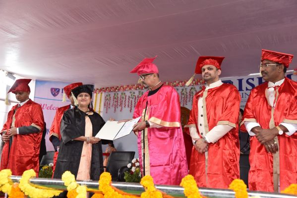 ज्ञान और तकनीकों का उपयोग समाज और राष्ट्र  के विकास में करना चाहिए- रमेन डेका