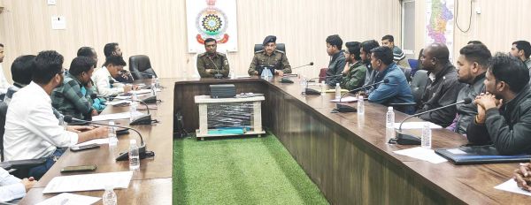 माइक्रो फाइनेंस कंपनियां सुनिश्चित करें, ग्राहक के साथ ठगी न हो- एसपी