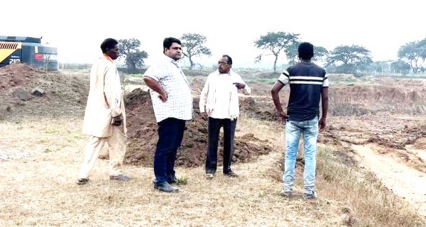 चारागाह की जमीन में खनिज संपदा का हो रहा अंधाधुन दोहन -  मुदलियार
