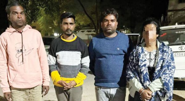 रेप केस का निपटारा कराने ब्लैकमेलिंग कर 10 लाख हड़पे, 4 गिरफ्तार