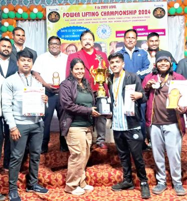 राज्य स्तर पावर लिफ्टिंग चैंपियनशिप में बचेली के खिलाडिय़ों ने जीते मेडल