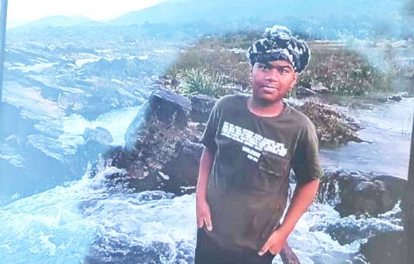 धमतरी से बारसूर पिकनिक मनाने गया छात्र इंद्रावती में बहा, गोताखोर कर रहे तलाश
