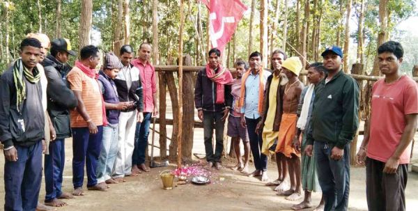 भाकपा ने मनाया स्थापना दिवस