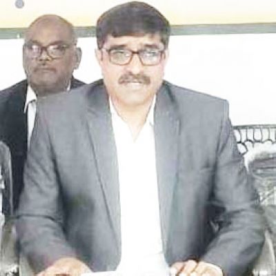 आरक्षण की मांग पर ओबीसी वर्ग  ने दिखाई एकजुटता, धरना-प्रदर्शन 