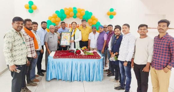 नीलू को जन्मदिन की बधाई देने लगा रहा तांता