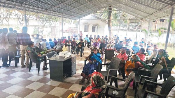 संडे मार्केट में ऑक्सीजोन का फिर विरोध