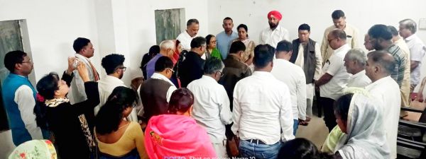 शहर व ग्रामीण कांग्रेस ने दी मनमोहन सिंह को श्रद्धांजलि