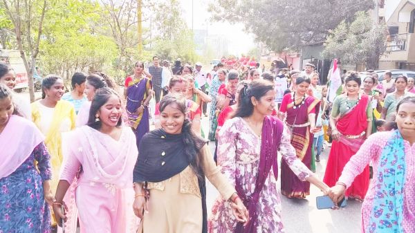 हल्बा समाज ने शक्ति दिवस पर निकाली कलश सह रैली