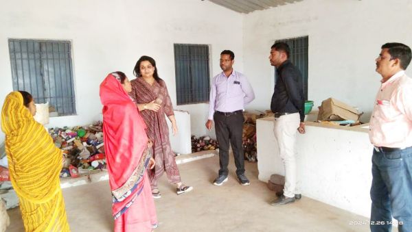 राज्य समन्वयक ने किया गांवों का दौरा