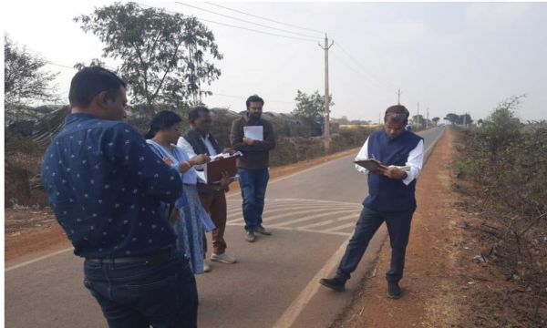 सडक़ों की घटिया क्वालिटी से भडक़े चीफ इंजीनियर ने ठेकेदार का रोका भुगतान