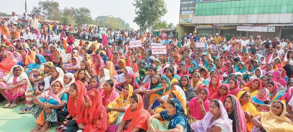 कांकेर बंद रहा, चक्काजाम से गाडिय़ों की लंबी कतारें
