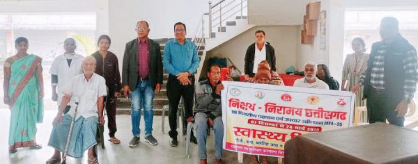 स्नेह सम्बल वृद्धाश्रम में निक्षय निरामय के तहत जागरूकता कार्यक्रम