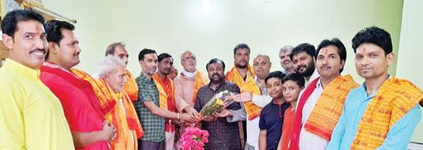 10 बरस से मंदिर के पुजारियों को नपं अध्यक्ष दे रहे प्रोत्साहन राशि