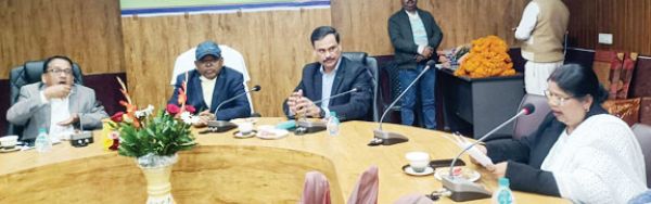 संभागायुक्त जीआर चुरेंद्र को सेवानिवृति पर दी विदाई