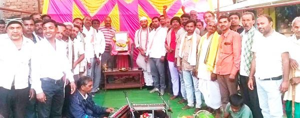 पूर्व प्रधानमंत्री को श्रद्धांजलि  देने राम नाम संकीर्तन