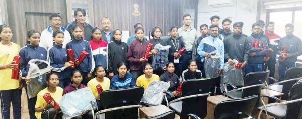 विजेता कबड्डी टीम का सम्मान