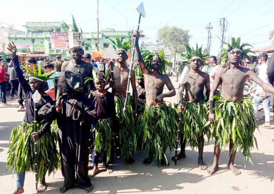 बहुरूपिया स्पर्धा में आयोजन समिति  पर नियमों की अनदेखी का आरोप